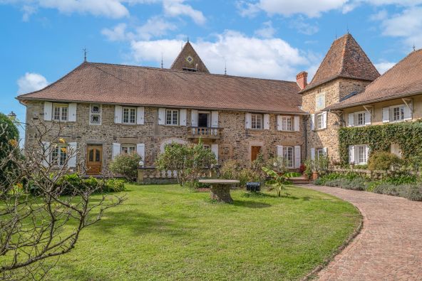 Vente Propriété Culin 14 Pièces 472 m²