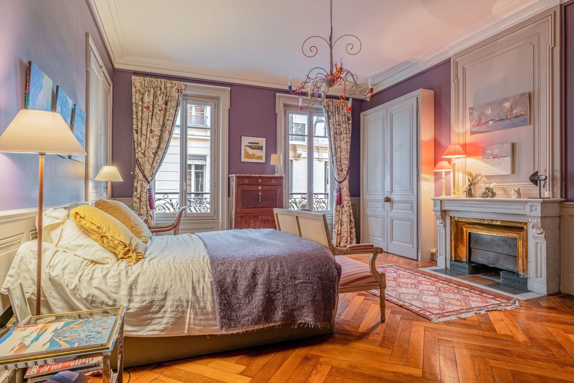 apartment 7 Rooms for sale on LYON (69002)