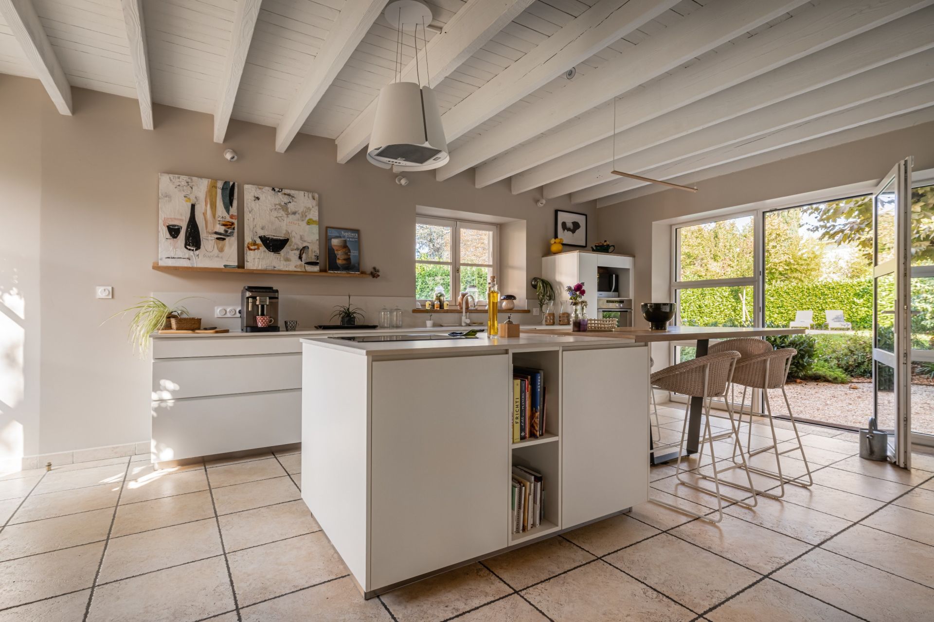 farm complex 9 Rooms for sale on CHASSELAY (69380)