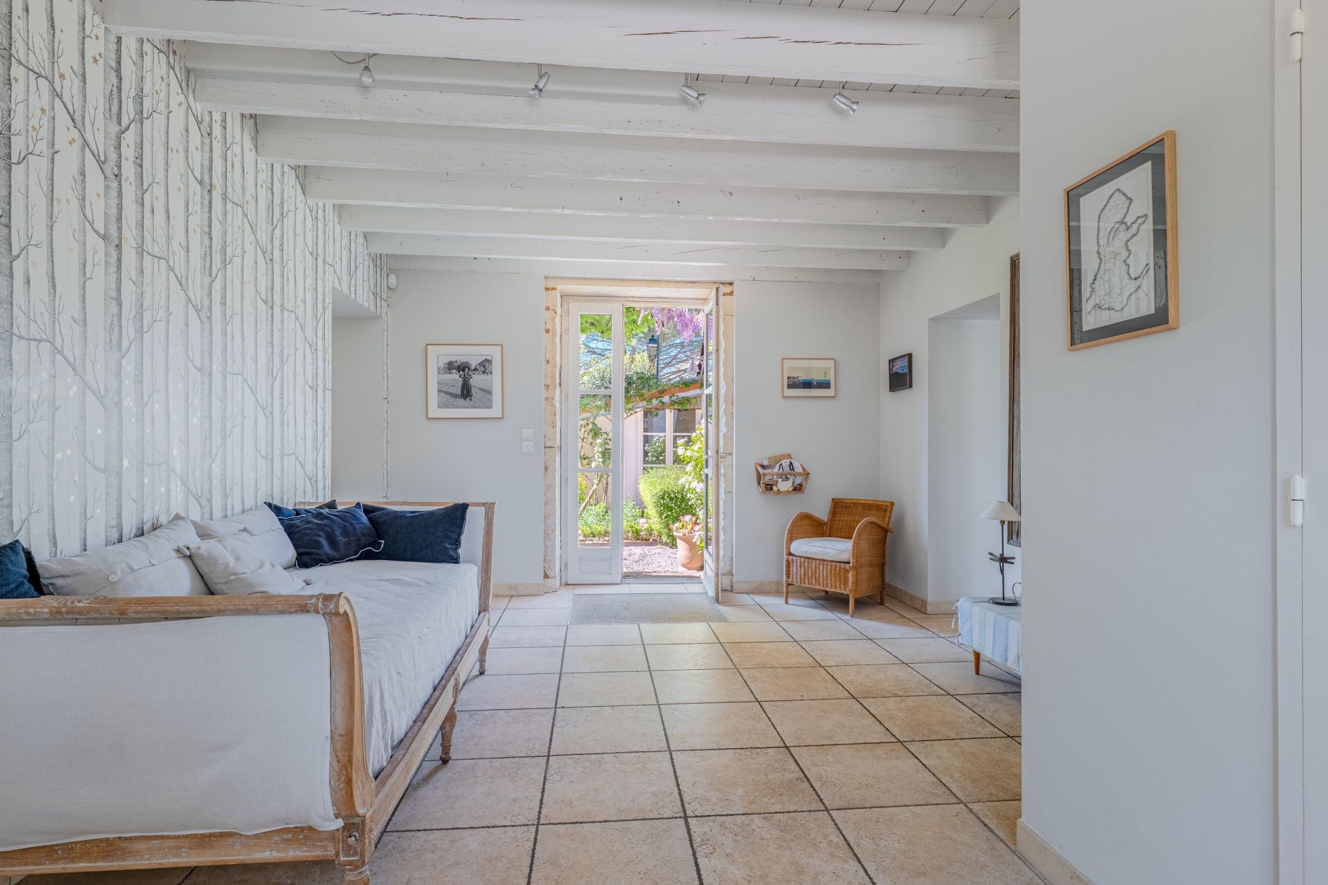 corps de ferme 9 Pièces en vente sur CHASSELAY (69380)