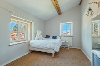 house 9 Rooms for sale on CHASSELAY (69380)