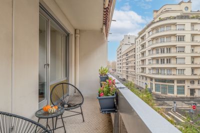 Sale Apartment Lyon 6 3&nbsp;Rooms 74&nbsp;m²