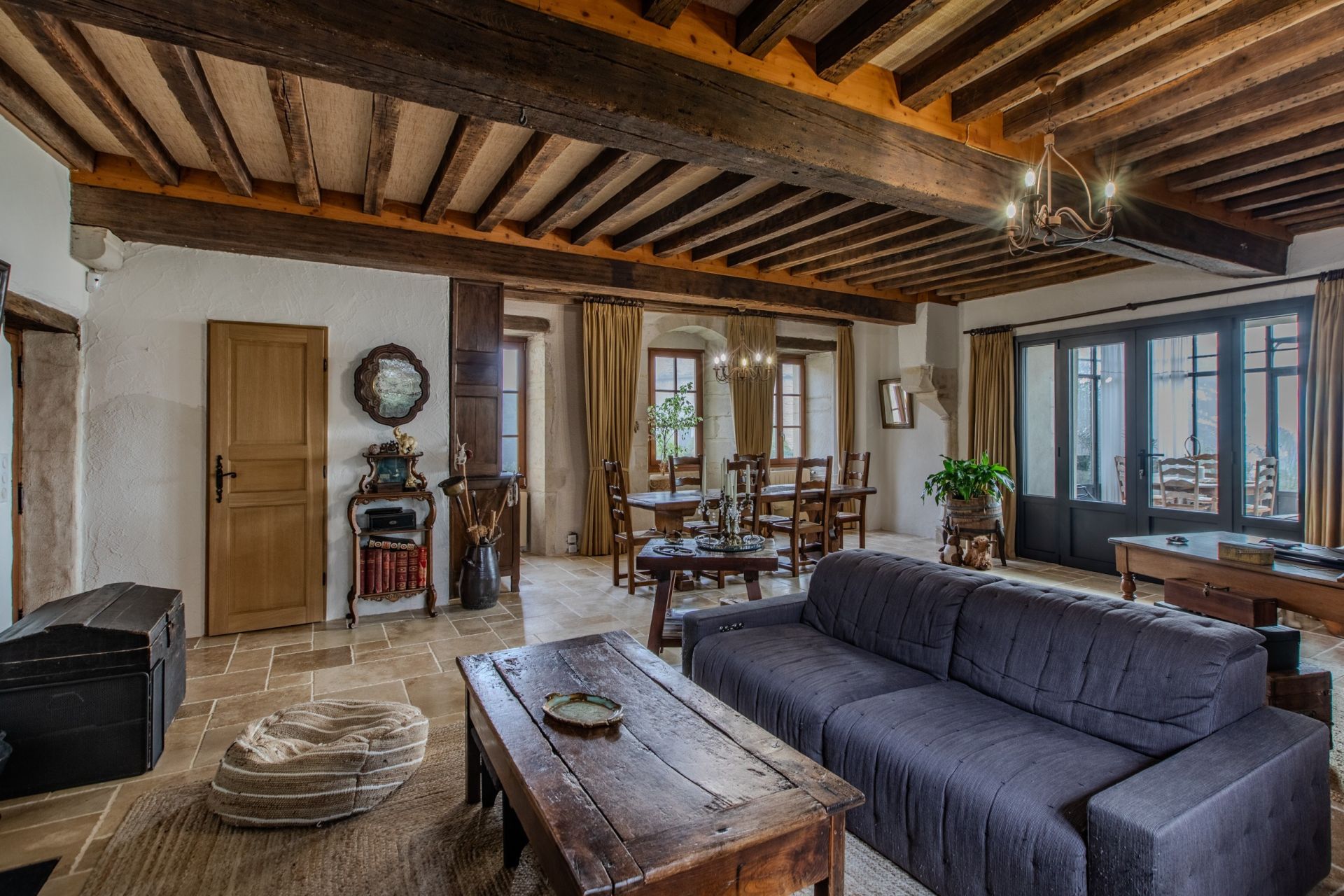 manoir 15 Pièces en vente sur DIJON (21000)