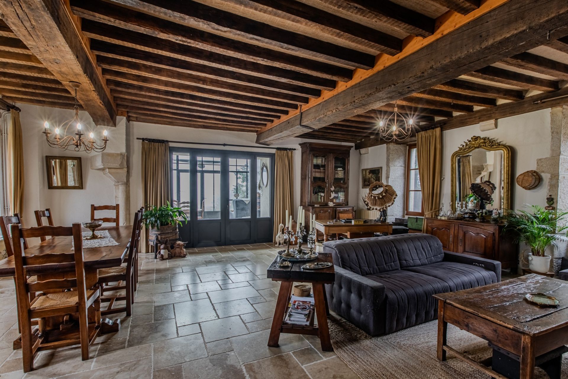 manoir 15 Pièces en vente sur DIJON (21000)
