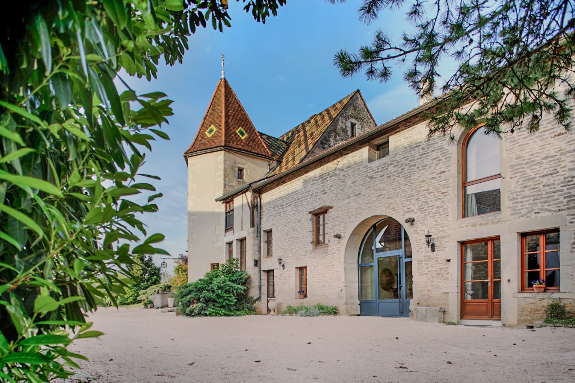 manor house 15 Rooms for sale on DIJON (21000)