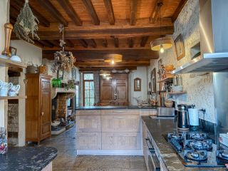 manor house 15 Rooms for sale on DIJON (21000)