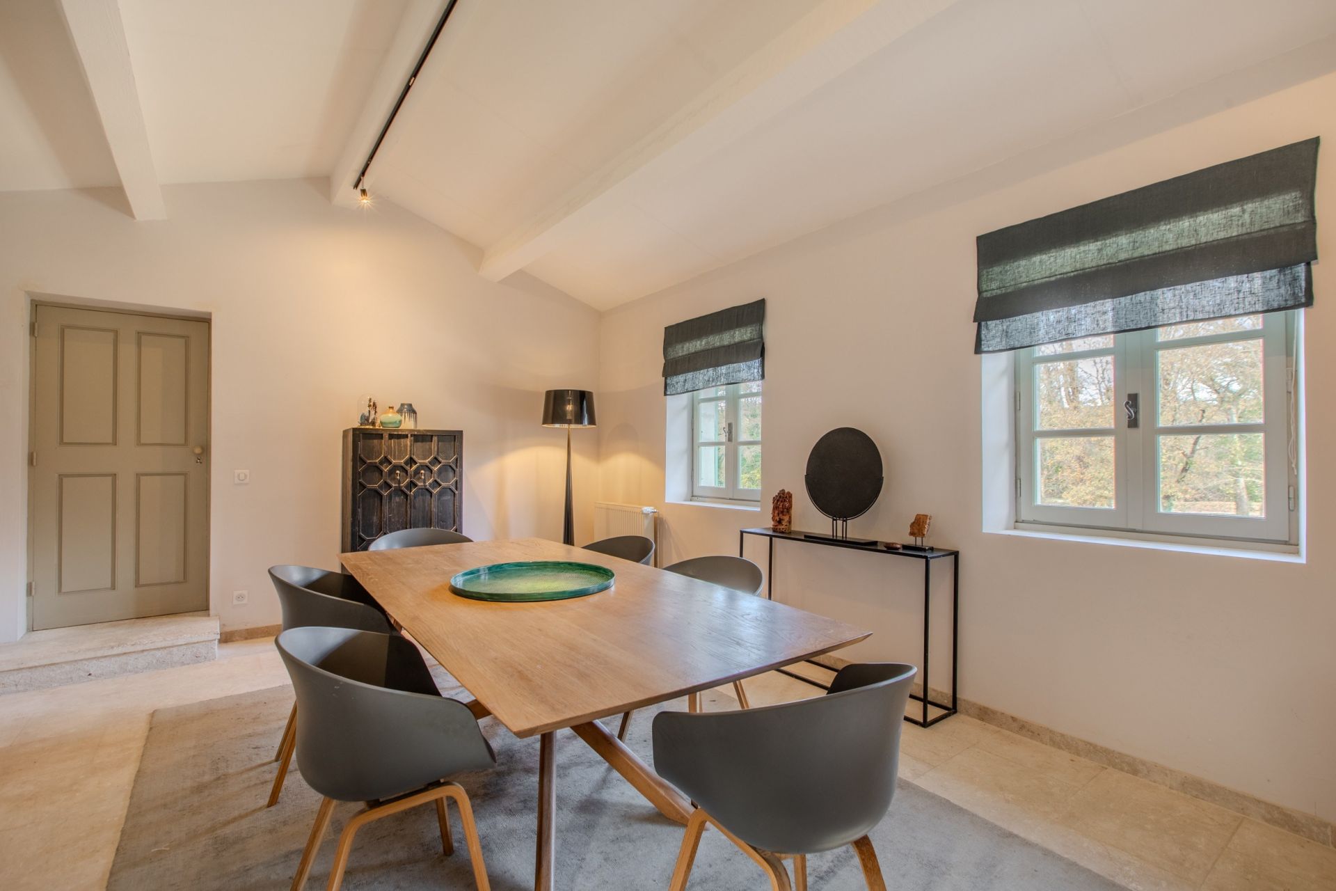 house 15 Rooms for sale on GRIGNAN (26230)