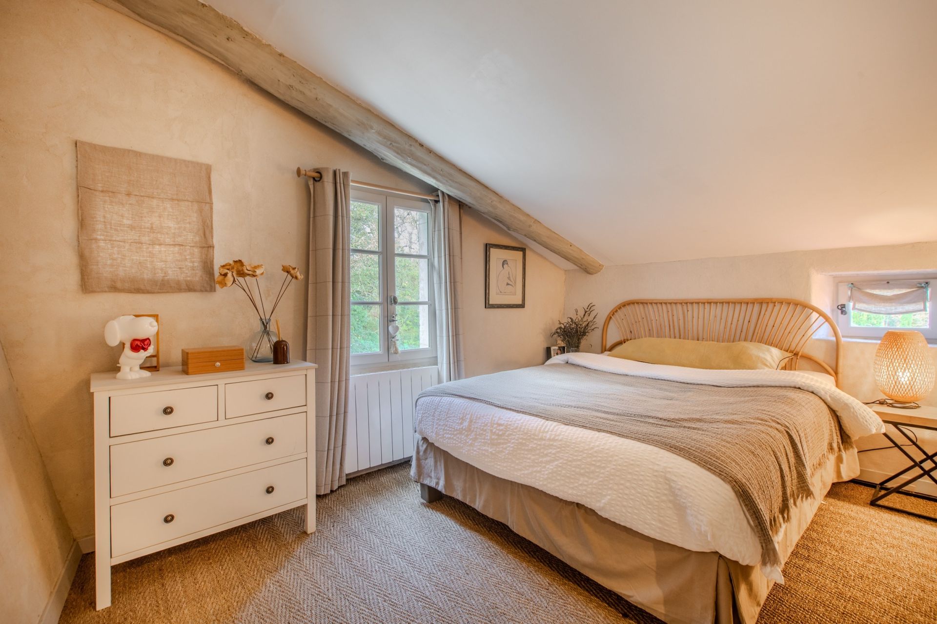 house 15 Rooms for sale on GRIGNAN (26230)