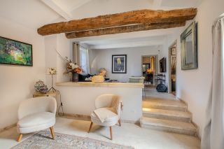 house 15 Rooms for sale on GRIGNAN (26230)
