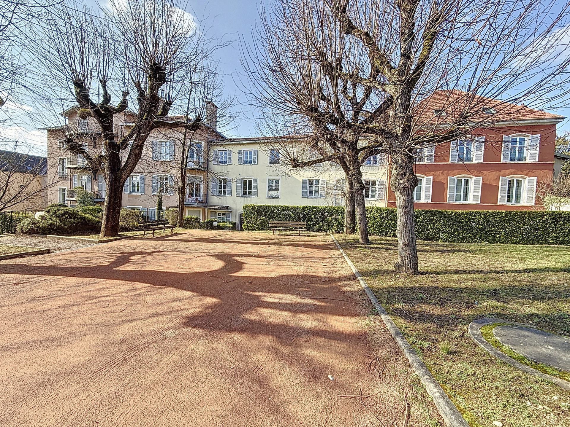 apartment 5 Rooms for sale on STE FOY LES LYON (69110)