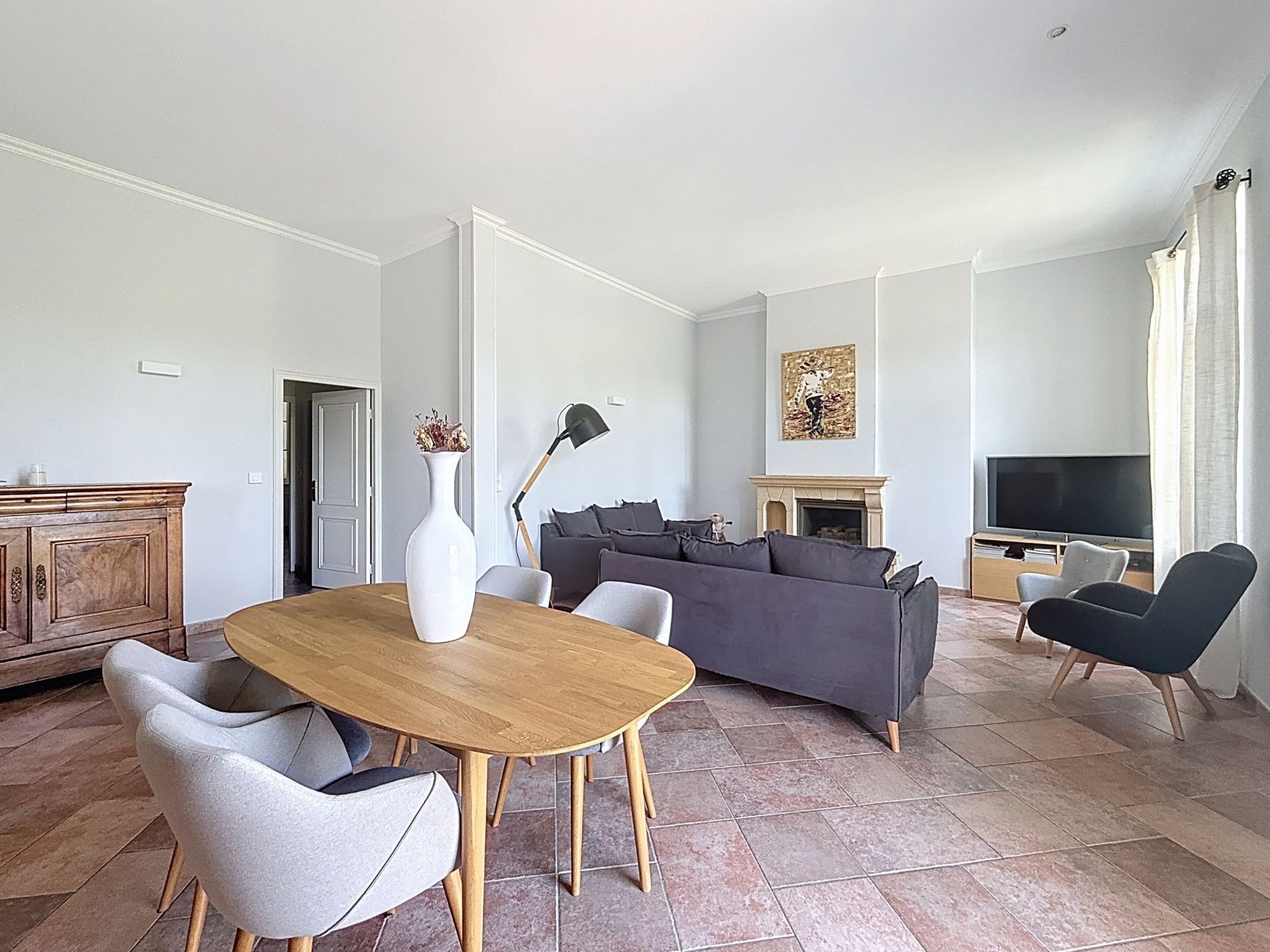 apartment 5 Rooms for sale on STE FOY LES LYON (69110)