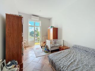 apartment 5 Rooms for sale on STE FOY LES LYON (69110)