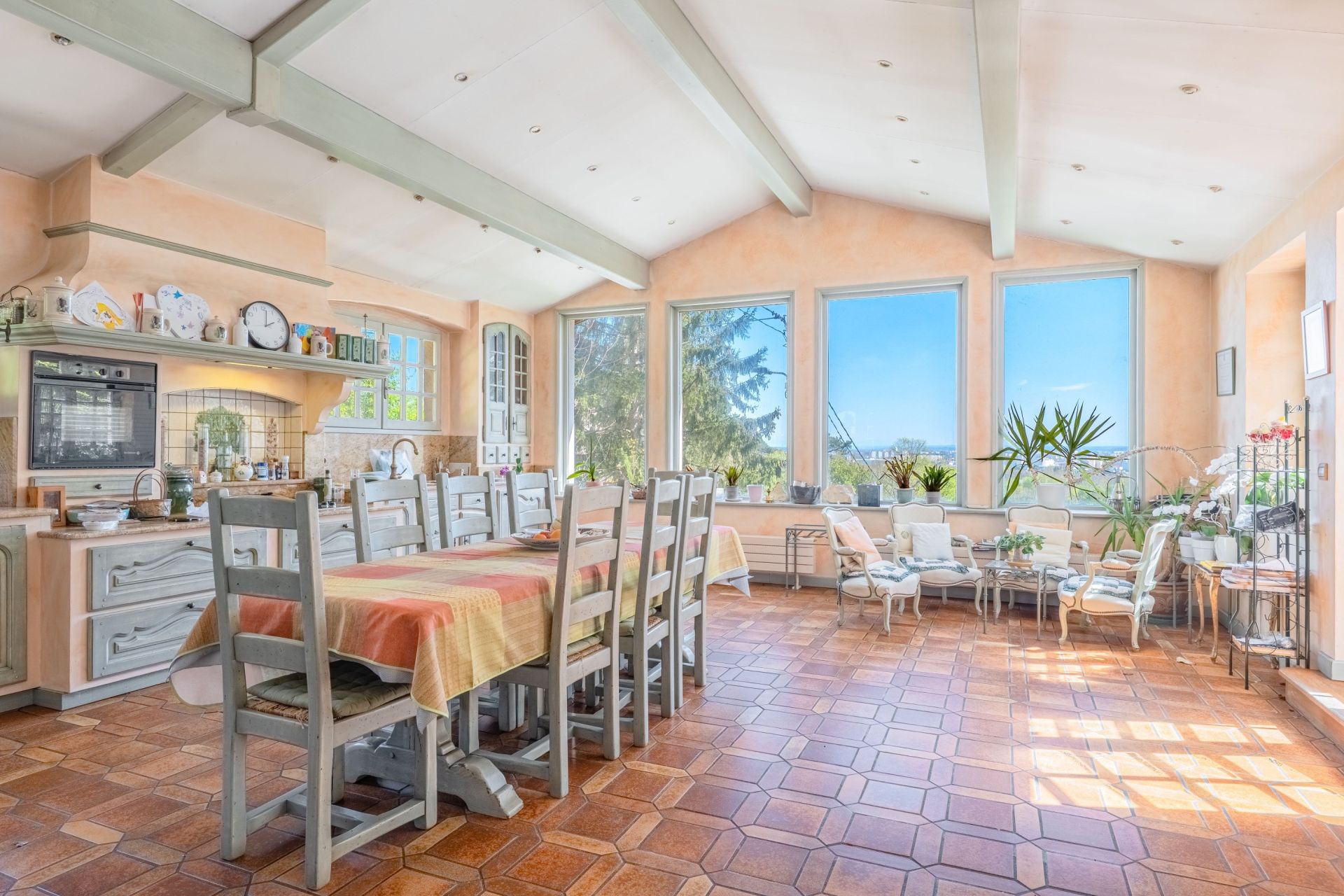 mansion 10 Rooms for sale on CALUIRE ET CUIRE (69300)