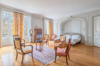 triplex 10 Rooms for sale on ST ETIENNE (42000)