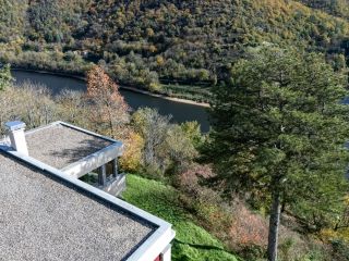 maison d'architecte 8 Pièces en vente sur CALOIRE (42240)