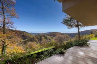 maison d'architecte 8 Pièces en vente sur CALOIRE (42240)