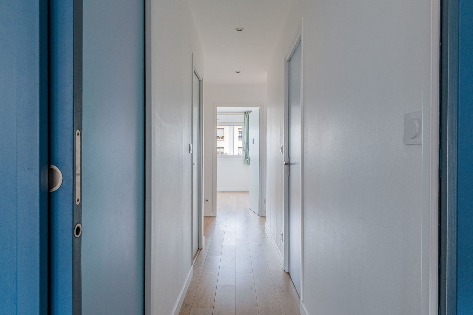 apartment 5 Rooms for sale on LYON (69006)