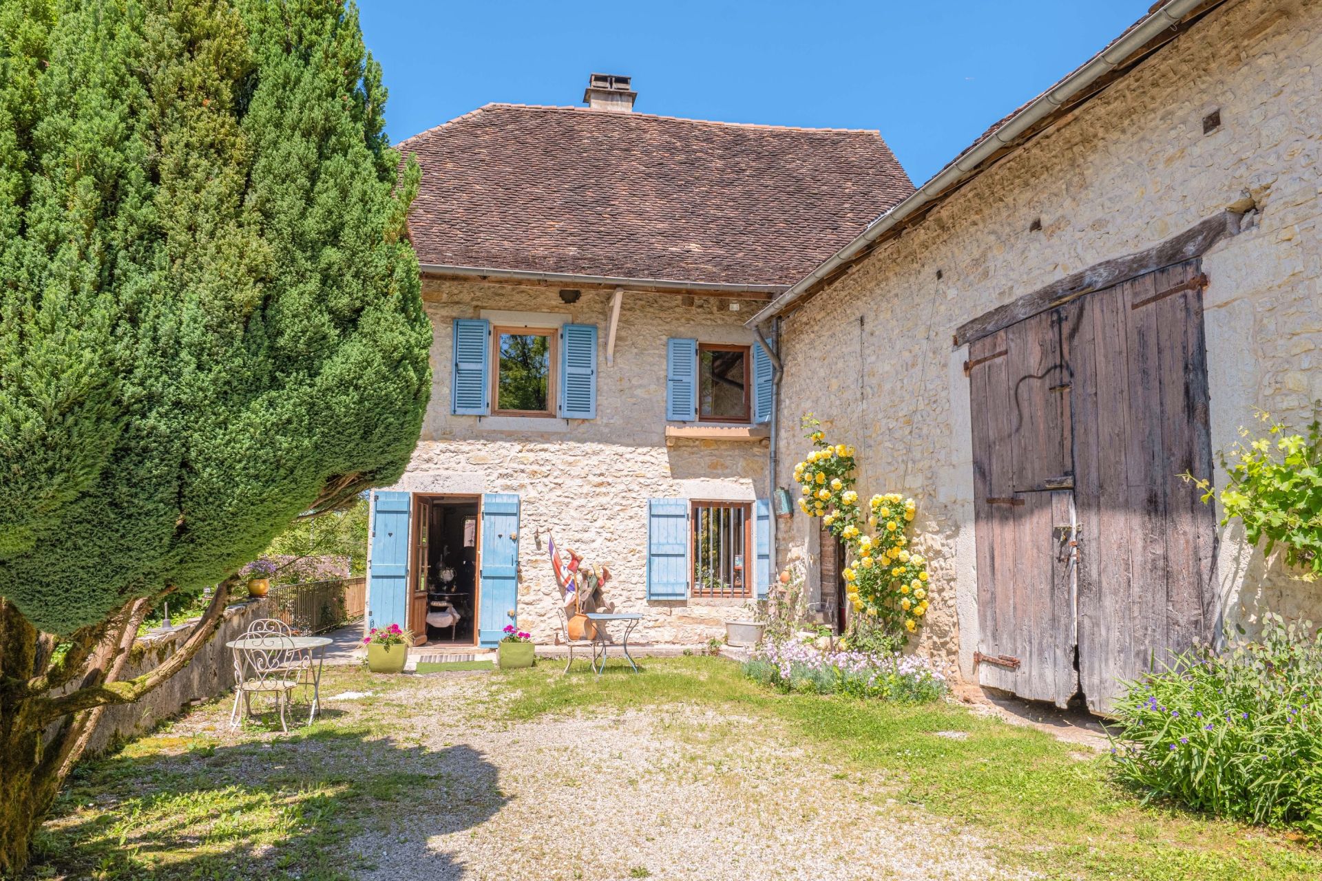 maison 8 Pièces en vente sur MORESTEL (38510)