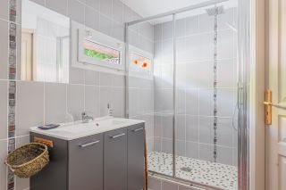 maison 8 Pièces en vente sur MORESTEL (38510)