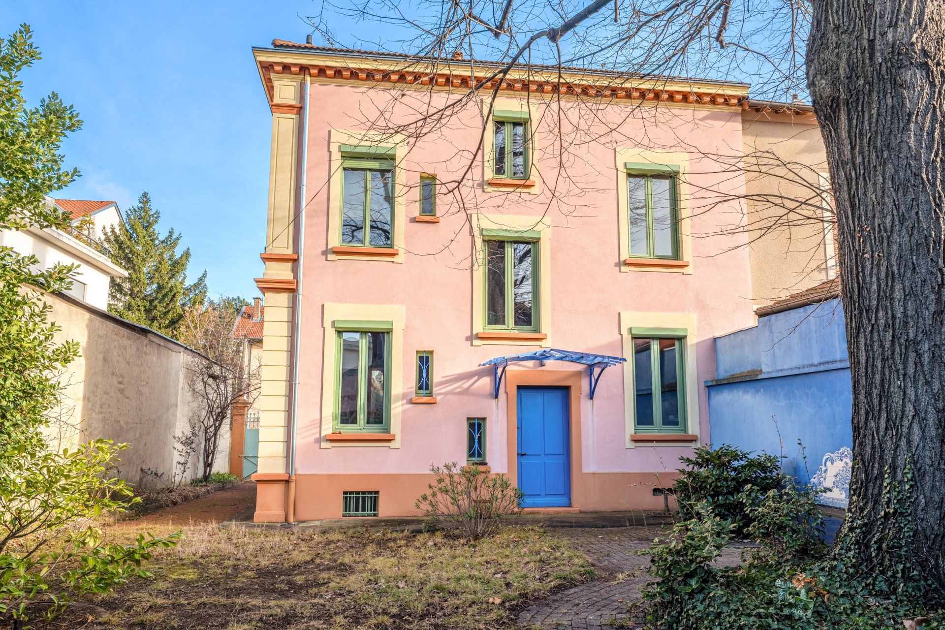 house 8 Rooms for sale on LYON (69008)
