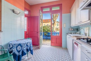 house 8 Rooms for sale on LYON (69008)