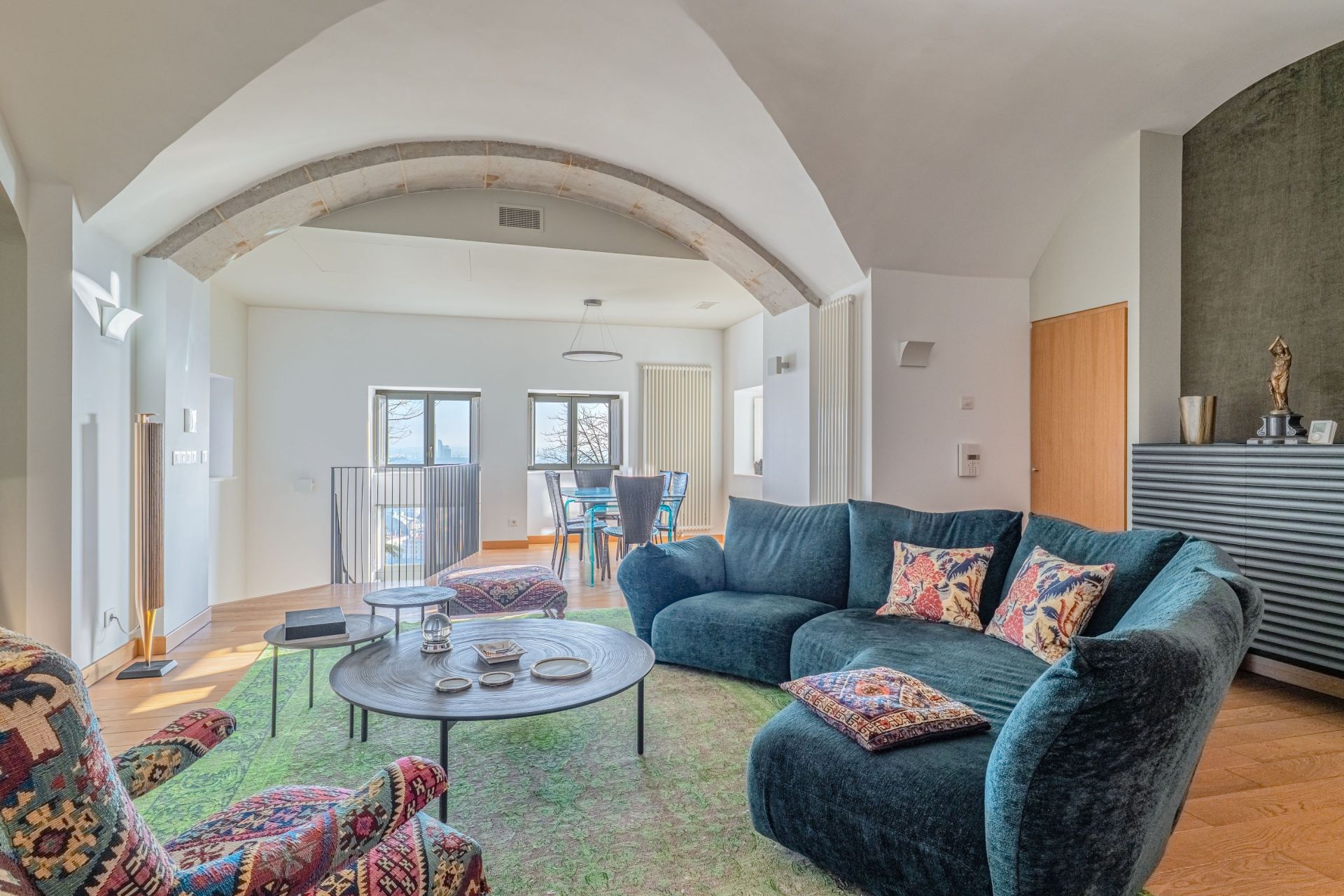 apartment 5 Rooms for sale on LYON (69005)