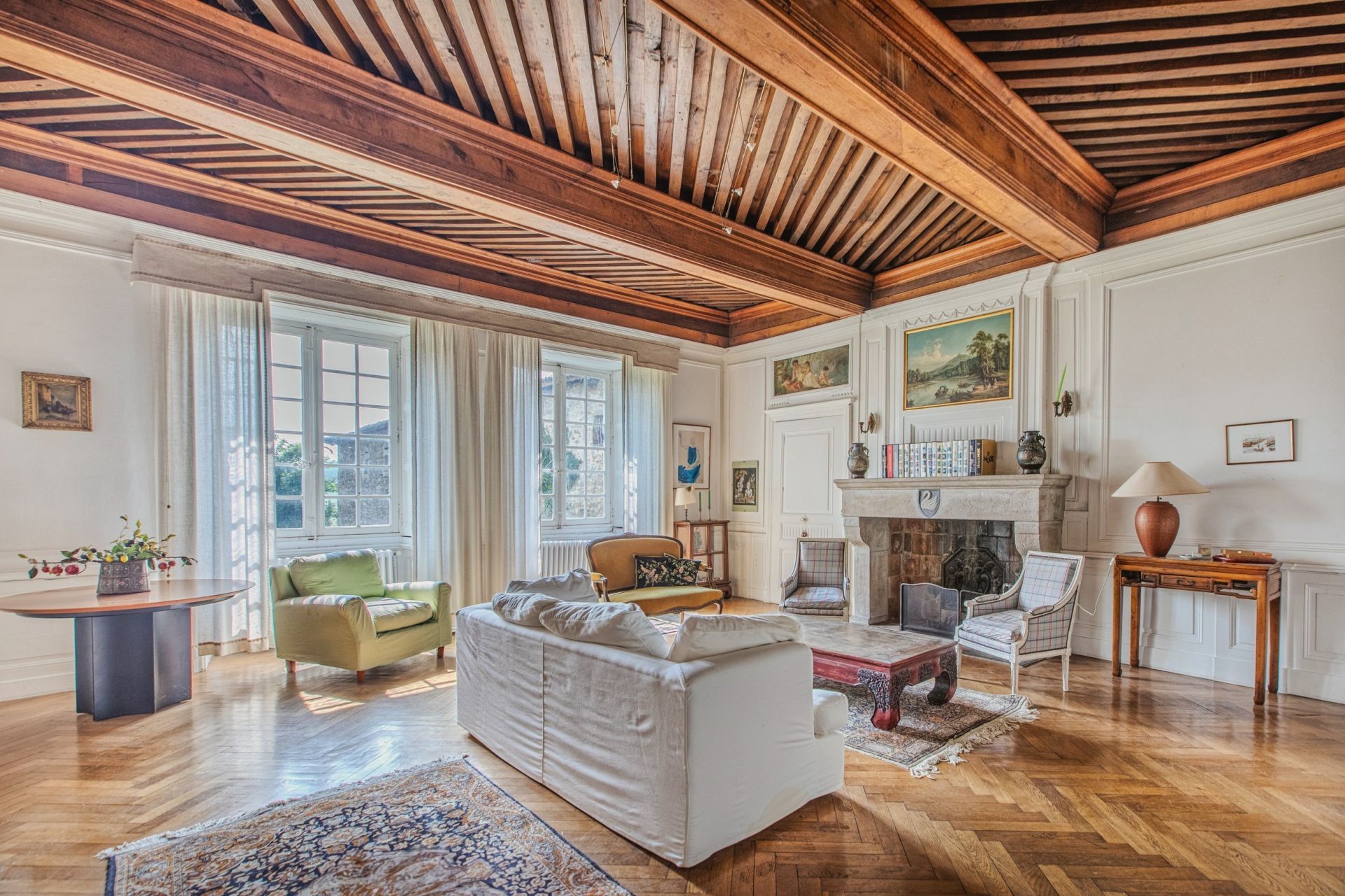 château 20 Pièces en vente sur ST GALMIER (42330)