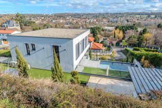 contemporary house 7 Rooms for sale on ALBIGNY SUR SAONE (69250)