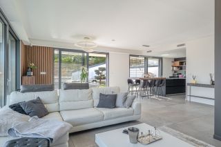 contemporary house 7 Rooms for sale on ALBIGNY SUR SAONE (69250)