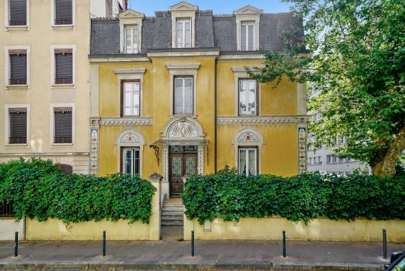 Sale Mansion (hôtel particulier) Lyon 6 10&nbsp;Rooms 418&nbsp;m²