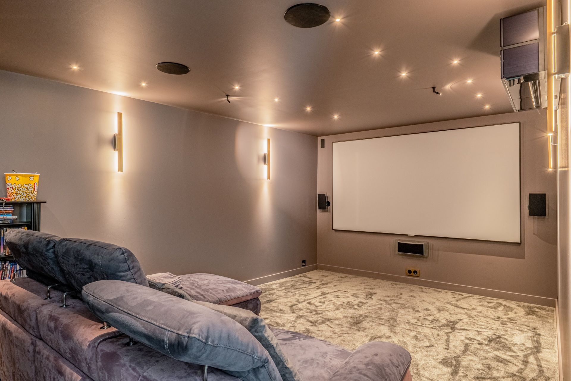 maison 9 Pièces en vente sur REYRIEUX (01600)