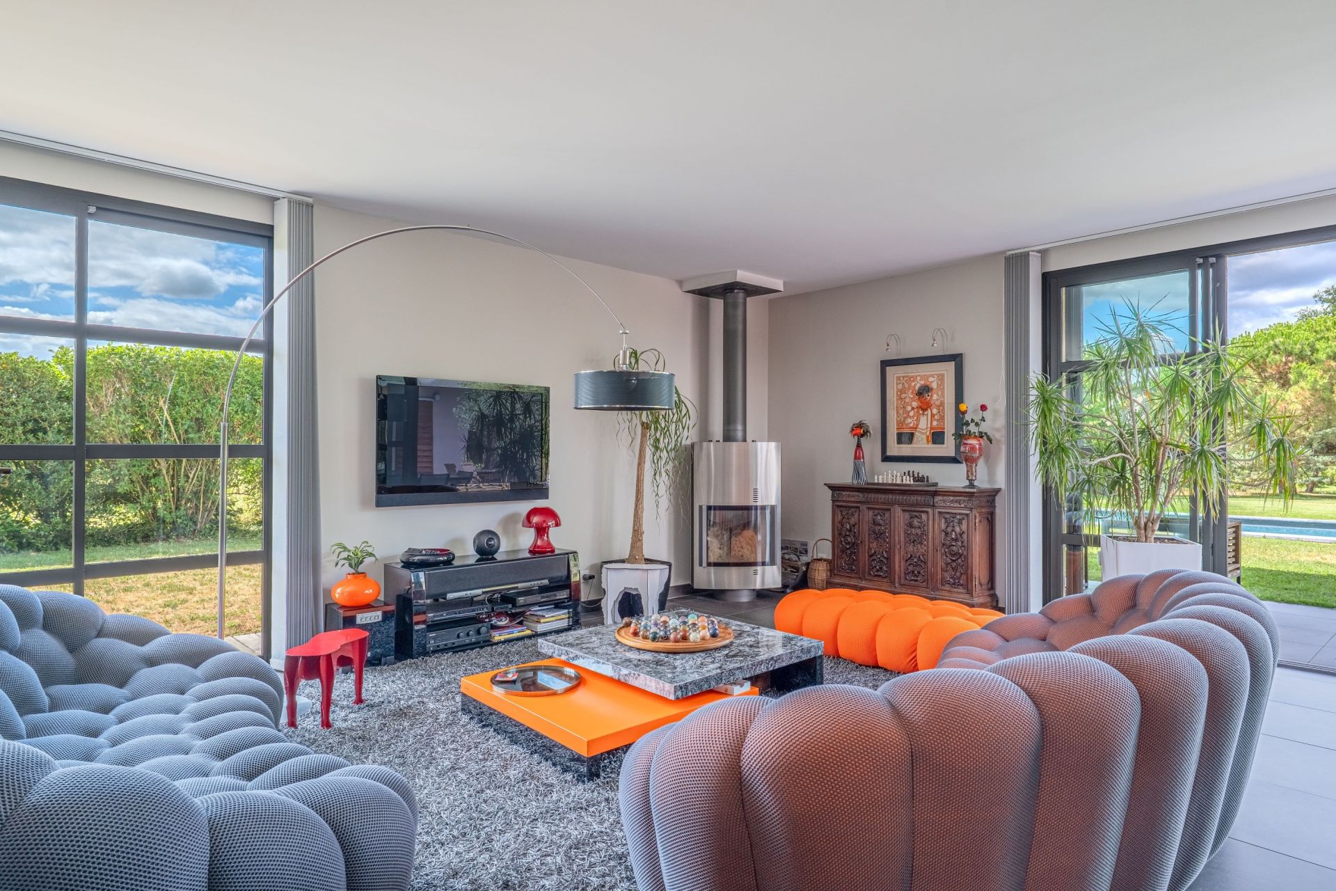 house 8 Rooms for sale on ST GENIS LAVAL (69230)