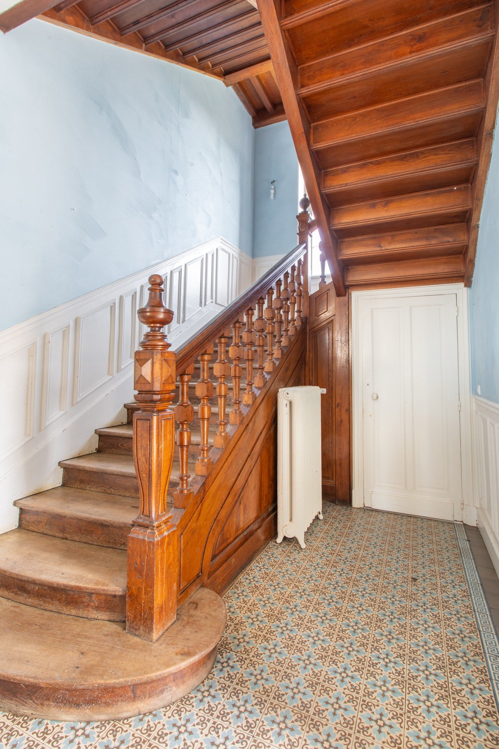 house 8 Rooms for sale on DIJON (21000)