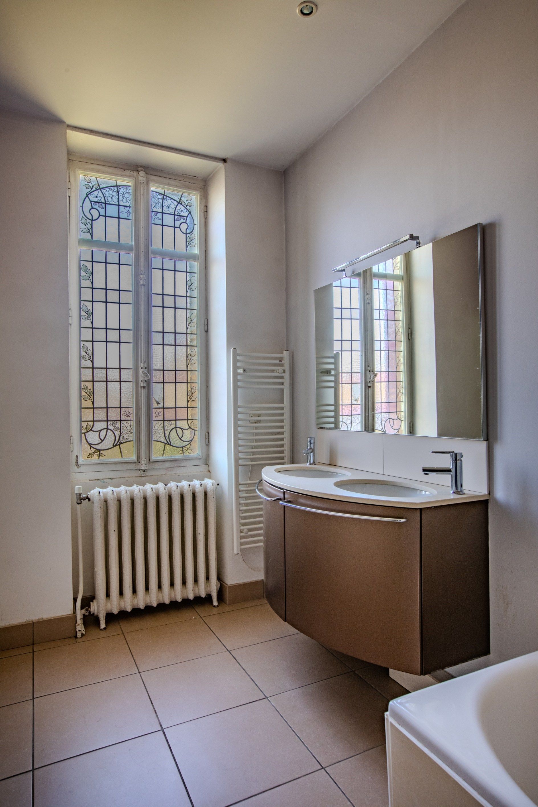house 8 Rooms for sale on DIJON (21000)
