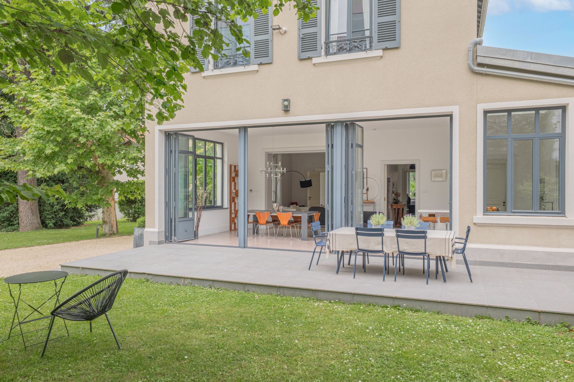 house 14 Rooms for sale on CALUIRE ET CUIRE (69300)