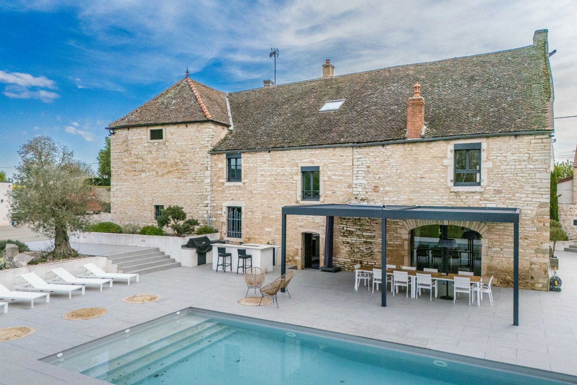 house 18 Rooms for sale on BEAUNE (21200)