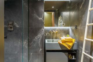 apartment 4 Rooms for sale on LYON (69006)