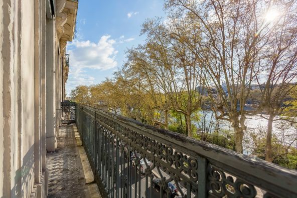 Vente Appartement Lyon 6 4&nbsp;Pièces 172&nbsp;m²
