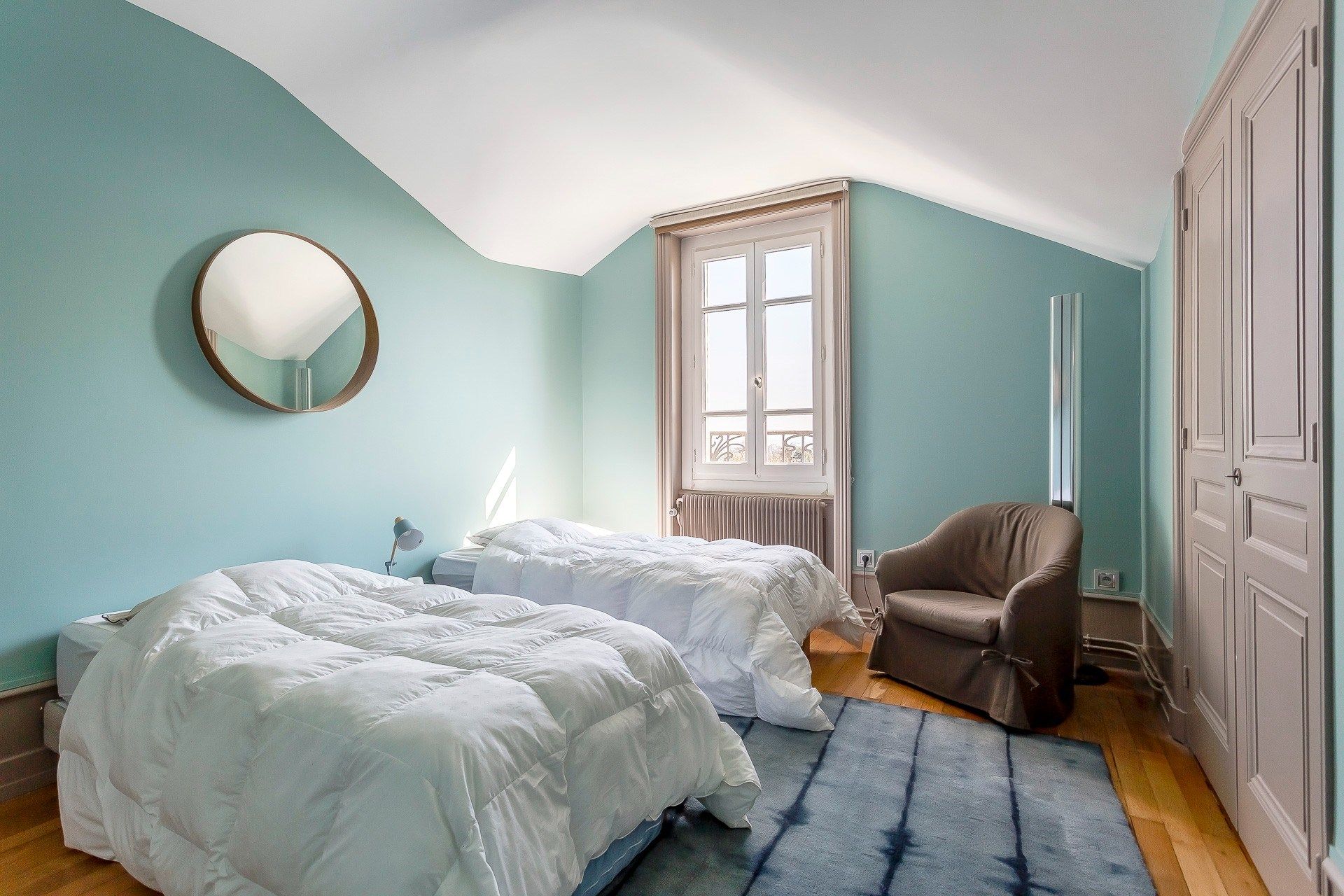 house 8 Rooms for sale on CALUIRE ET CUIRE (69300)