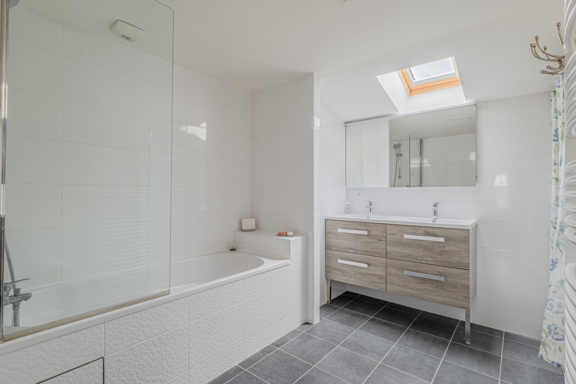 maison 8 Pièces en vente sur CRAPONNE (69290)