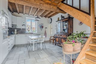 maison 8 Pièces en vente sur CRAPONNE (69290)