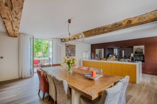 house 10 Rooms for sale on CLUNY (71250)