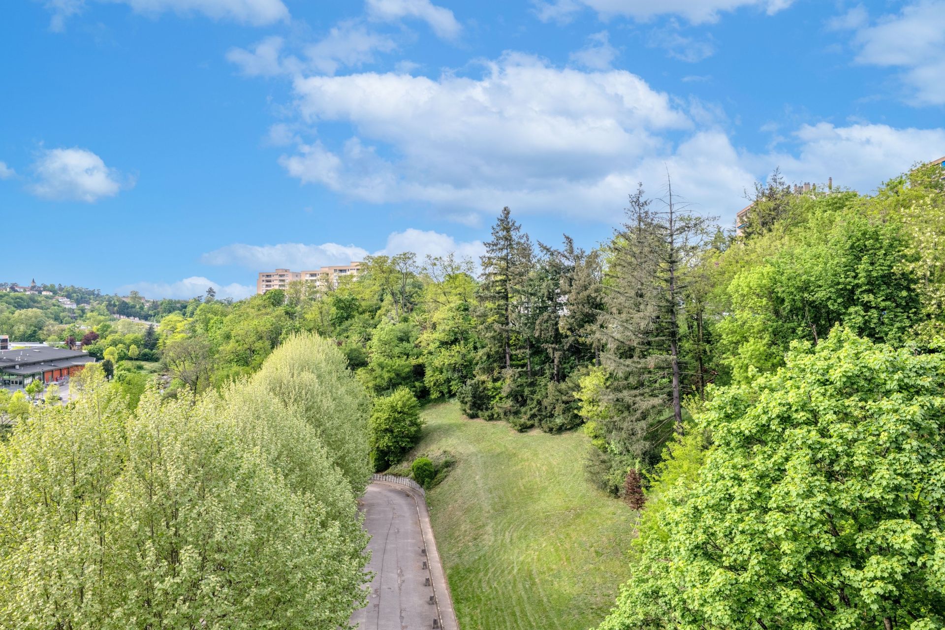 apartment 3 Rooms for sale on STE FOY LES LYON (69110)