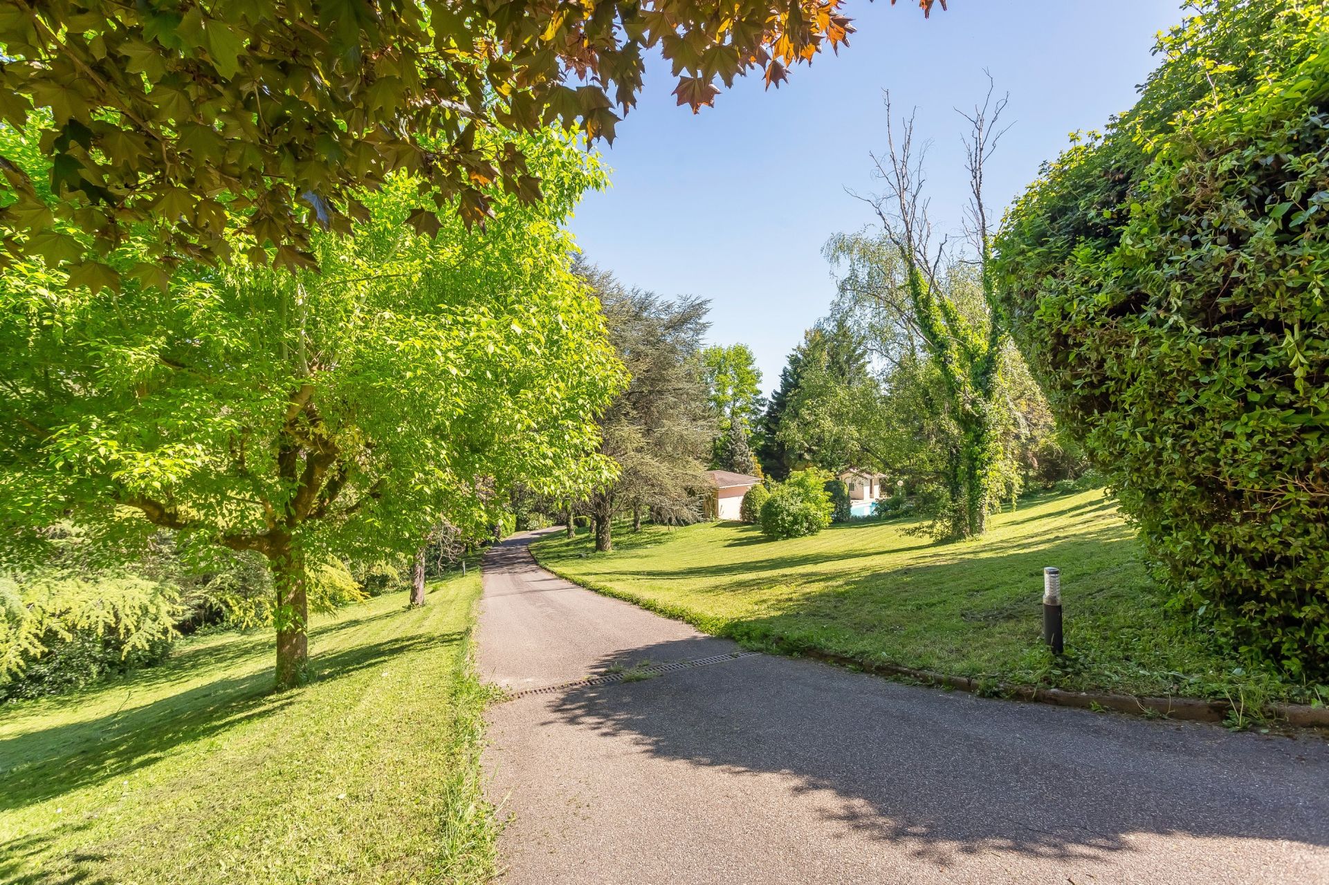 maison 7 Pièces en vente sur ST CYR AU MONT D OR (69450)