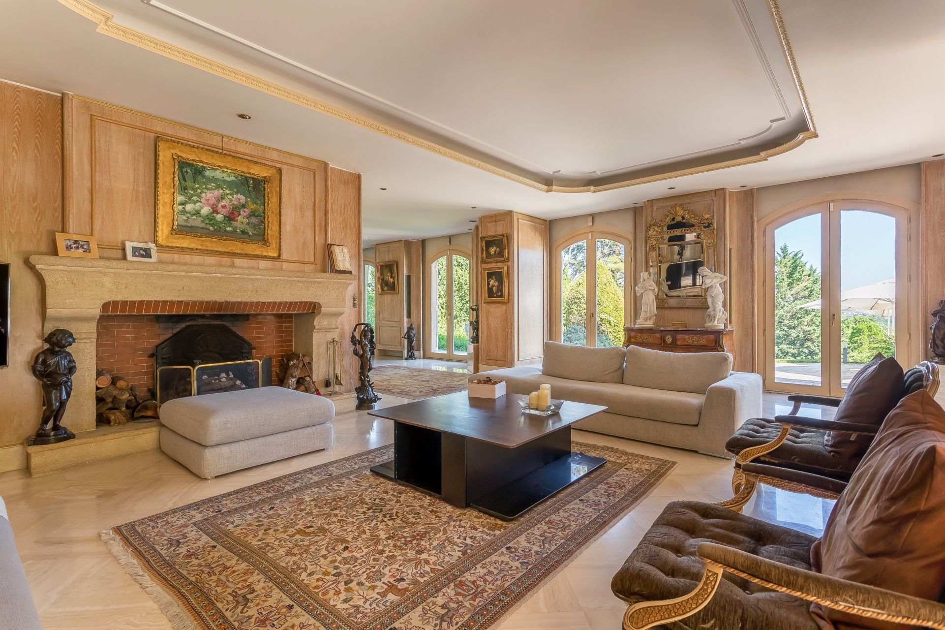 maison 7 Pièces en vente sur COLLONGES AU MONT D OR (69660)