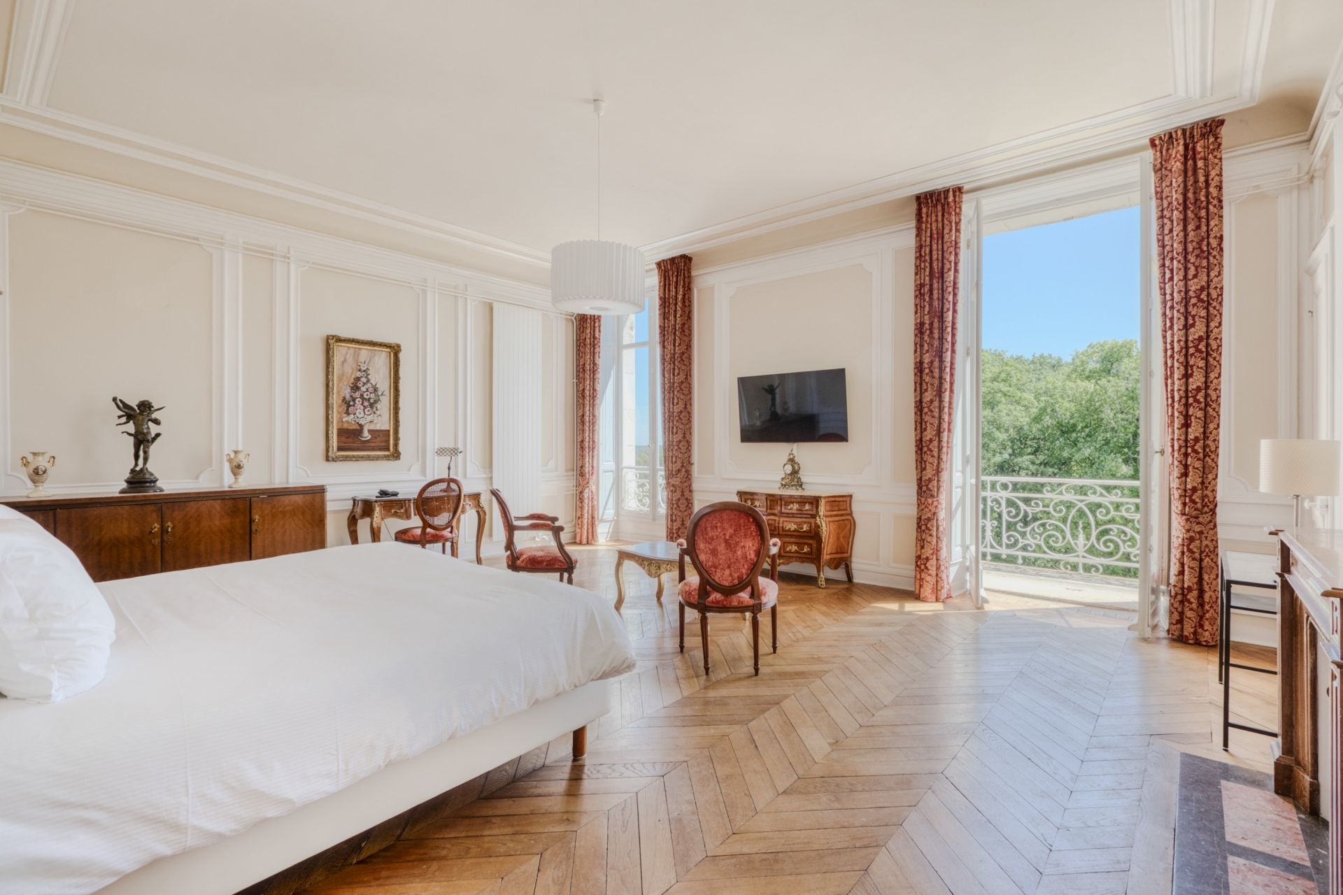 château 40 Pièces en vente sur RULLY (71150)
