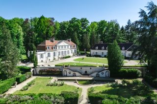 castle 20 Rooms for sale on CHABLIS (89800)