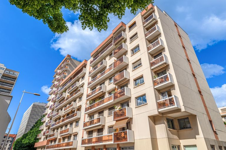 apartment 2 Rooms for sale on LYON (69006)