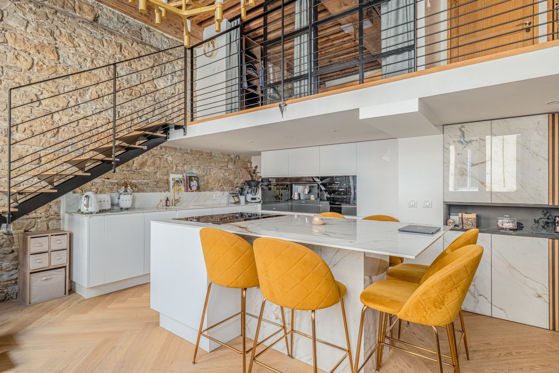 apartment 4 Rooms for sale on LYON (69004)