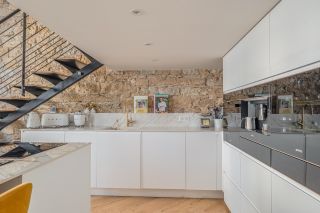 apartment 4 Rooms for sale on LYON (69004)